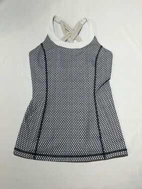 2016 Lululemon Enhearten Tank Size 4